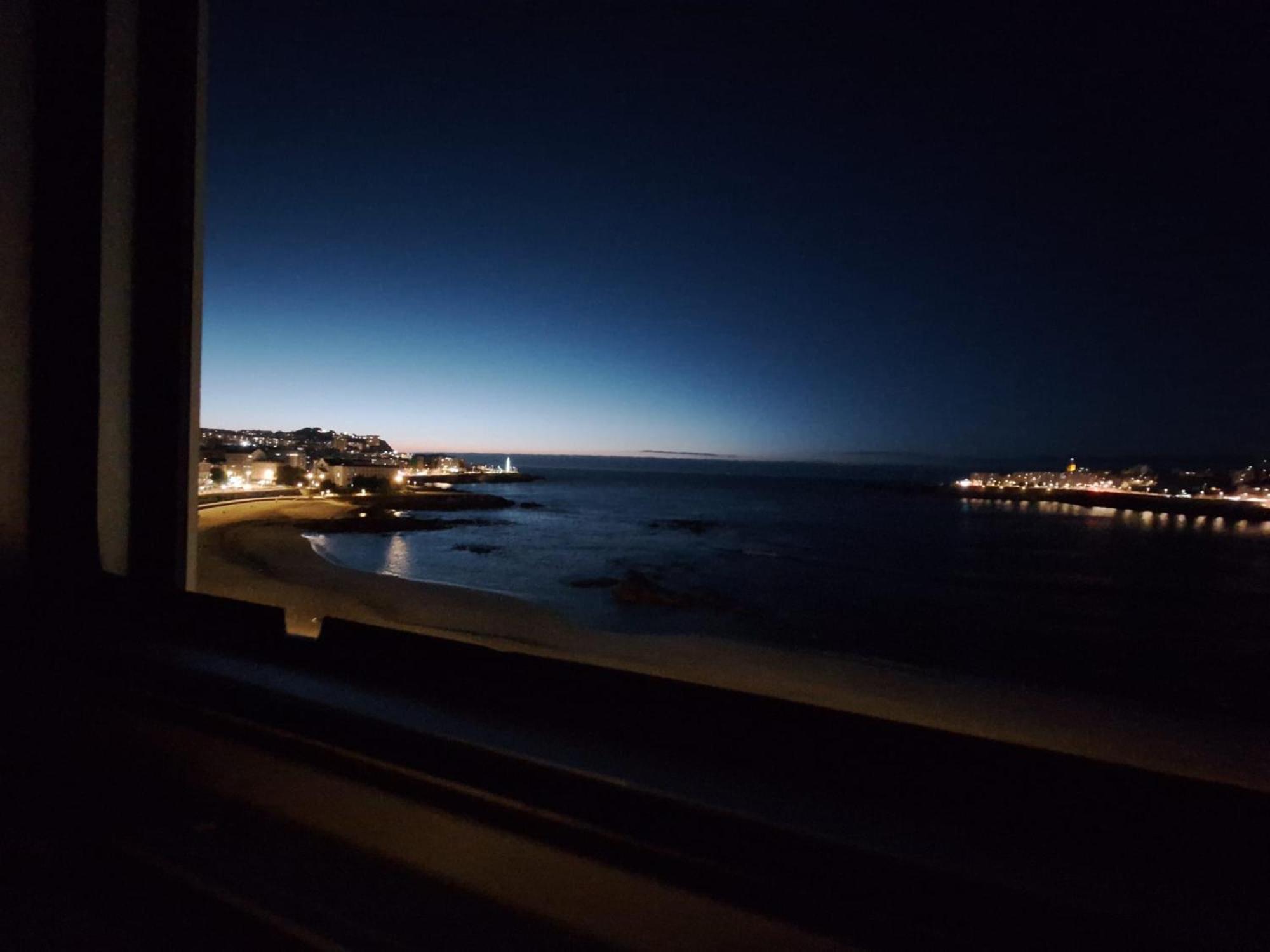 Apartament Vivienda Con Increibles Vistas A La Playa De Riazor A Coruña Zewnętrze zdjęcie