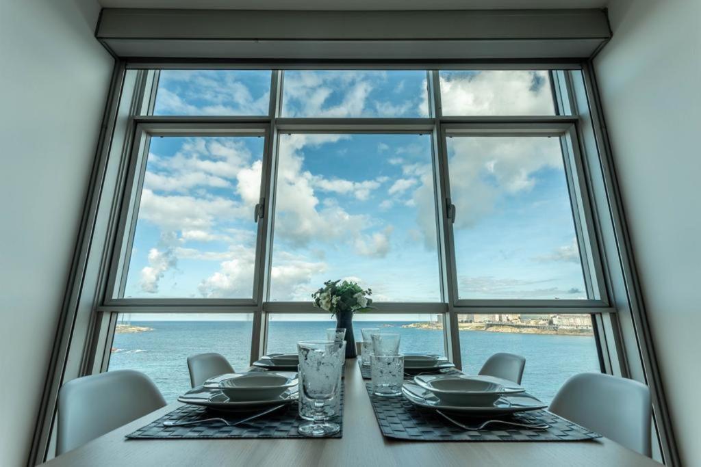 Apartament Vivienda Con Increibles Vistas A La Playa De Riazor A Coruña Zewnętrze zdjęcie